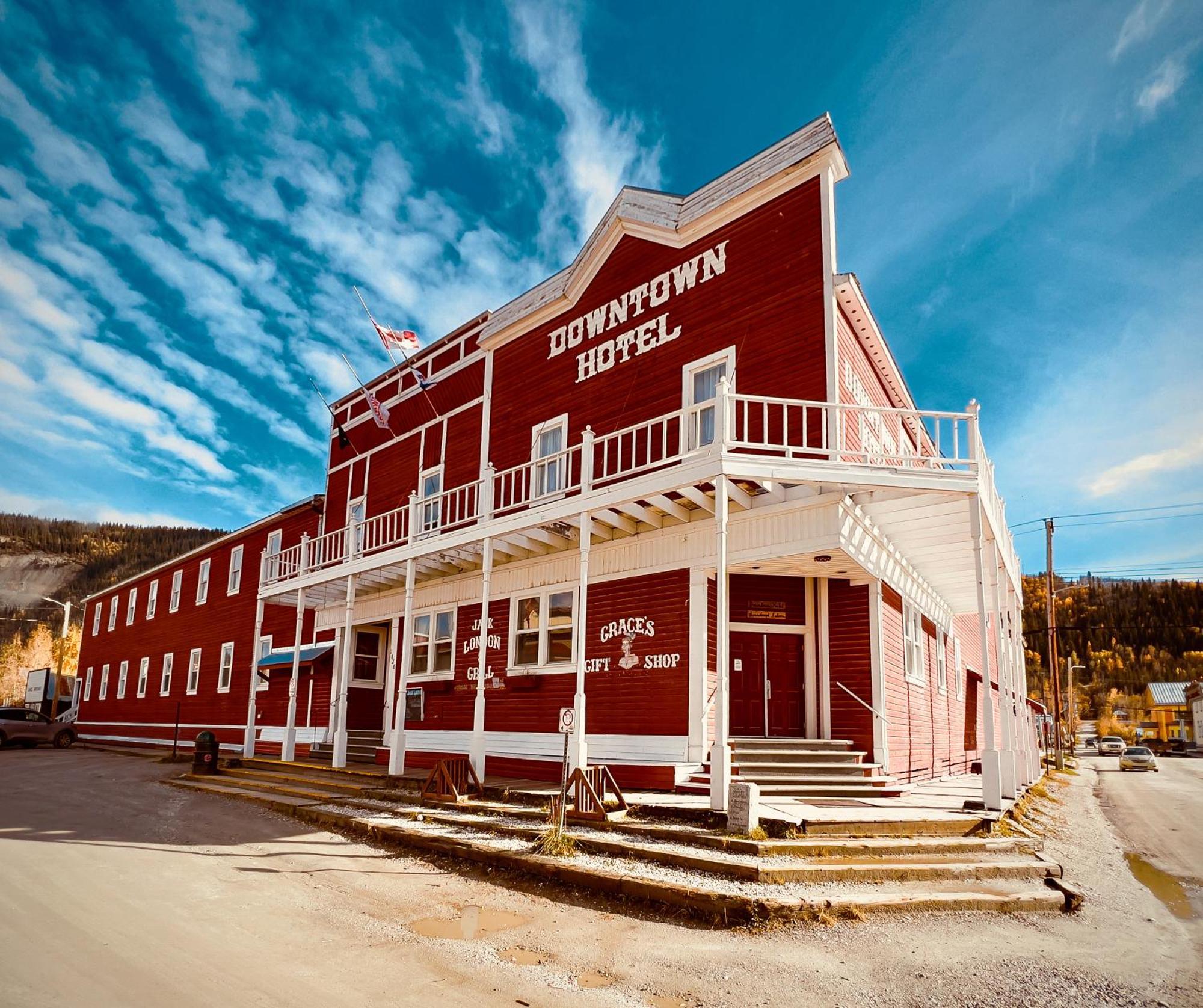 The Downtown, A Coast Hotel Dawson City Esterno foto